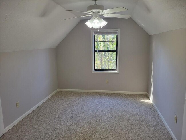 Building Photo - 2897 Quinbery Dr