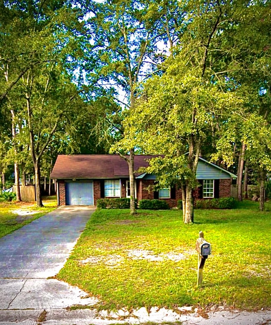 Building Photo - 34 Kevin Rd