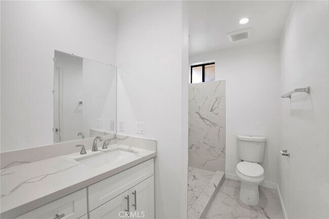 Building Photo - 1117 Linden Ave