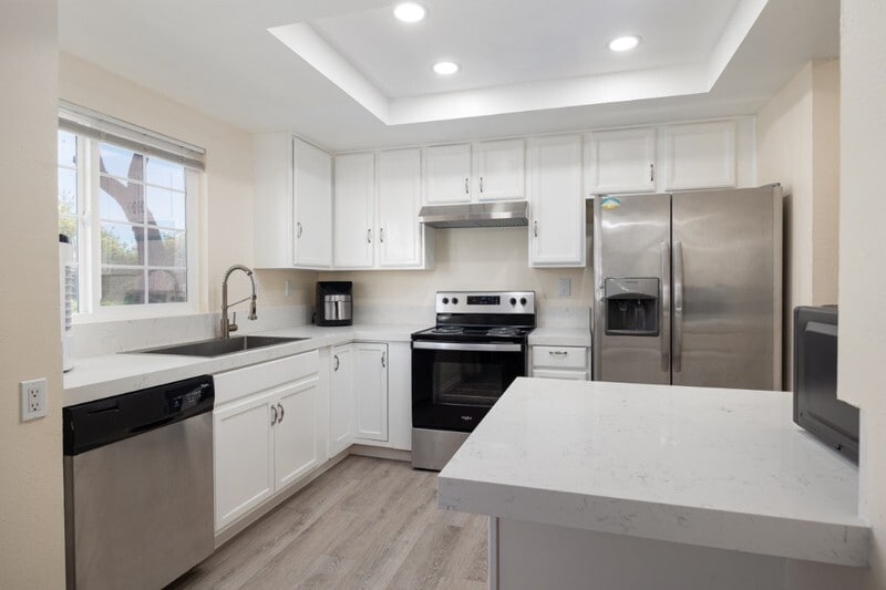 Building Photo - 2404 Manzana Way