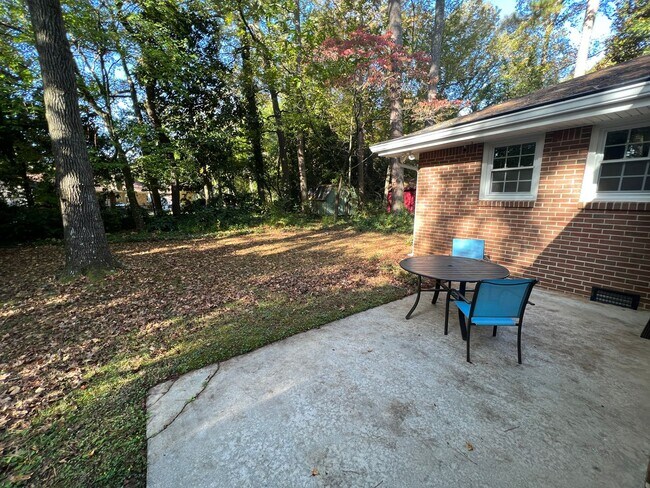 Building Photo - Conveniently Located Home Tucker/Stone Mou...