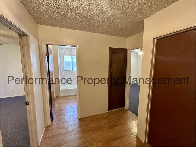 Building Photo - Beautiful 4 Bed/2 Bath 55+ Home w/ RBP & S...