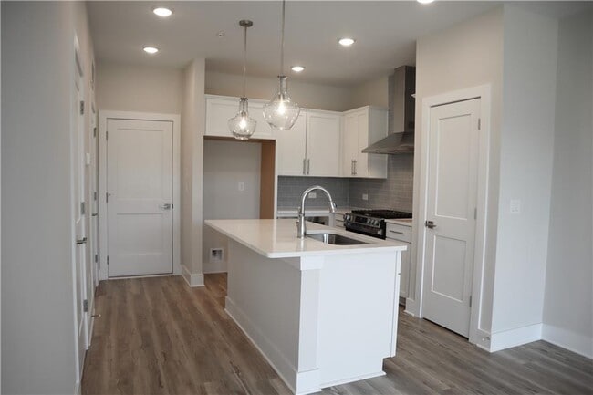 Building Photo - 692 Urban Grange Wy