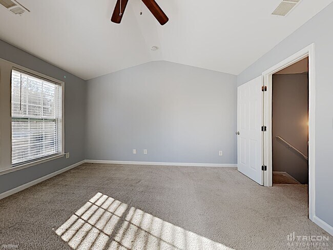 Building Photo - 3038 Deerborne Ct