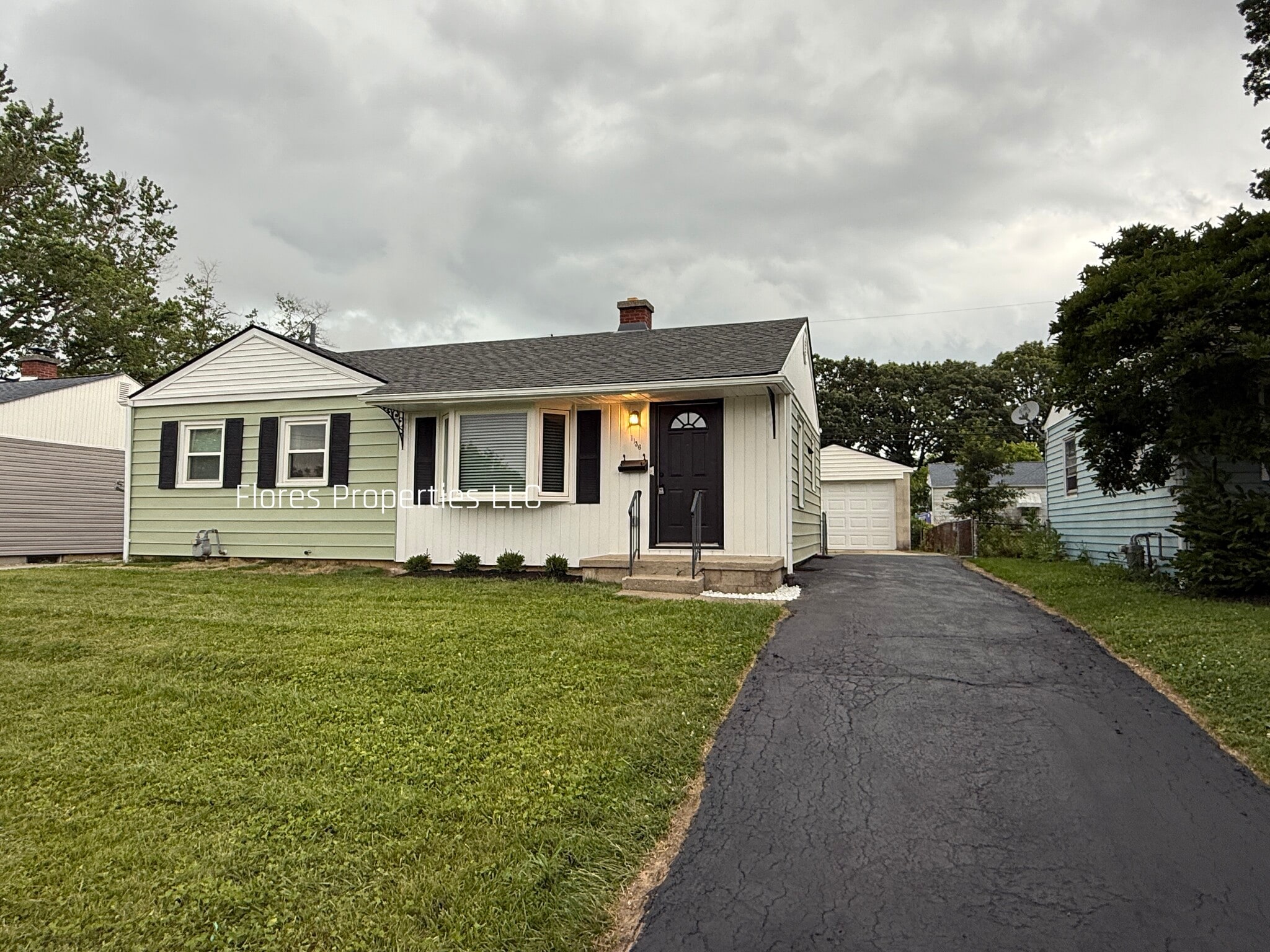 Building Photo - 1136 Pauline Ave