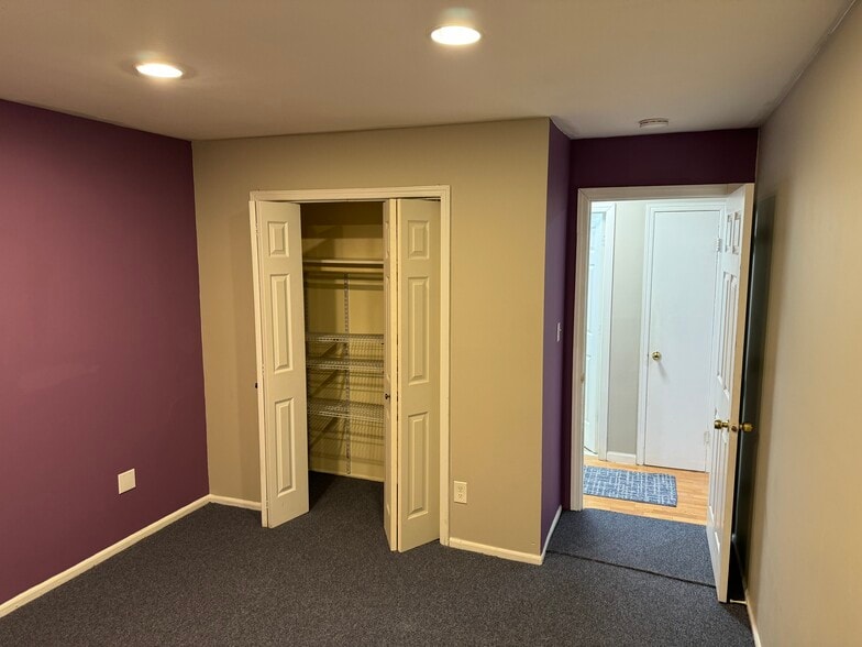 Building Photo - 99 Keystone Ct