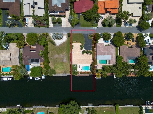Building Photo - 636 Hibiscus Dr