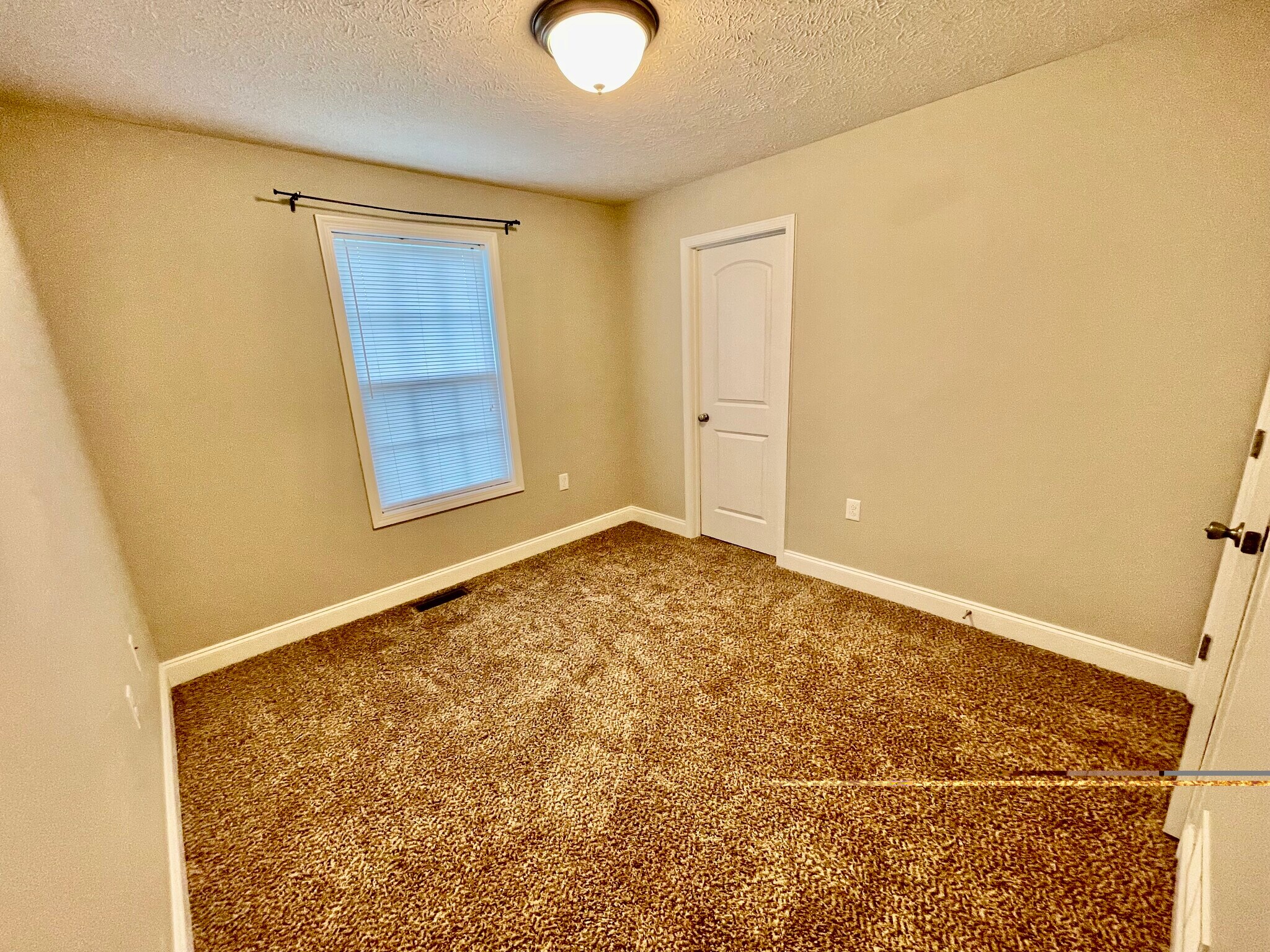 Building Photo - 362 Macer Ave