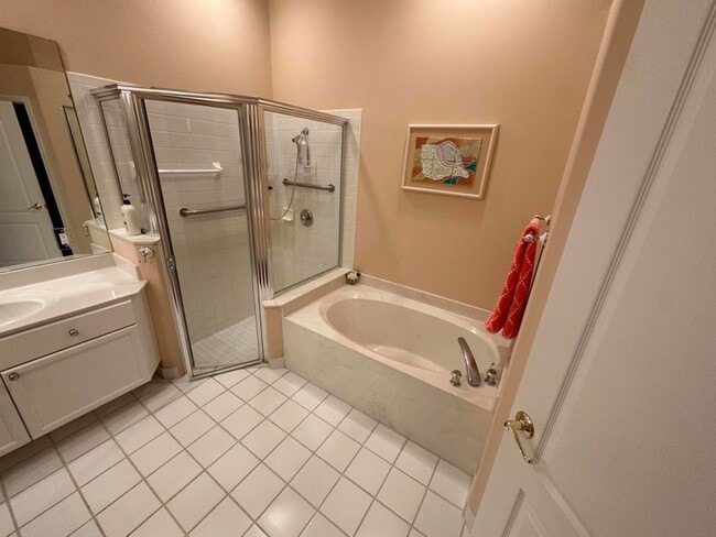 Building Photo - 77 Spyglass Way