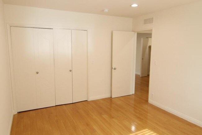 Building Photo - 1 bedroom in Los Angeles CA 90027