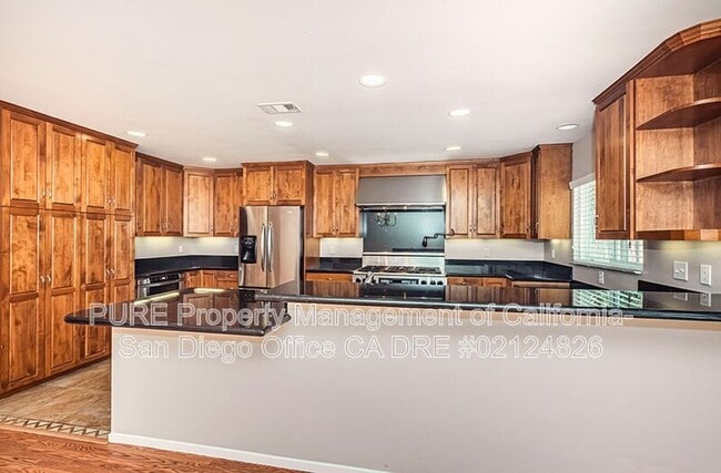 Building Photo - 6517 Delbarton St