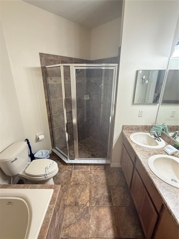 Building Photo - 348 Lake Davenport Cir