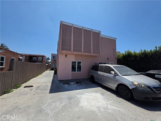 Building Photo - 2672 Redondo Blvd