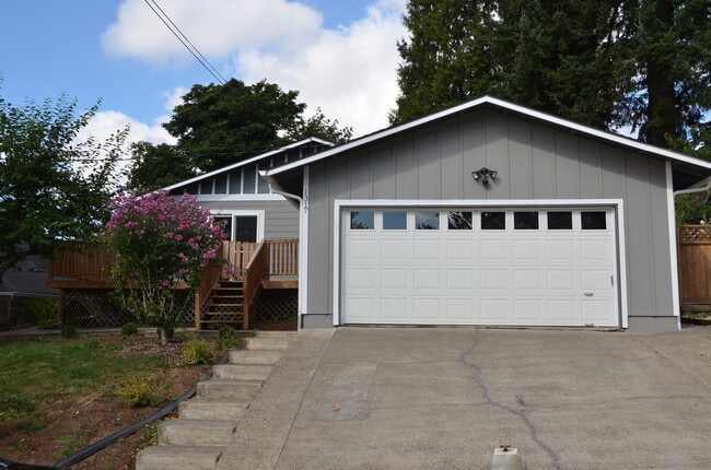Primary Photo - Wonderful Ranch Style Home in Camas!
