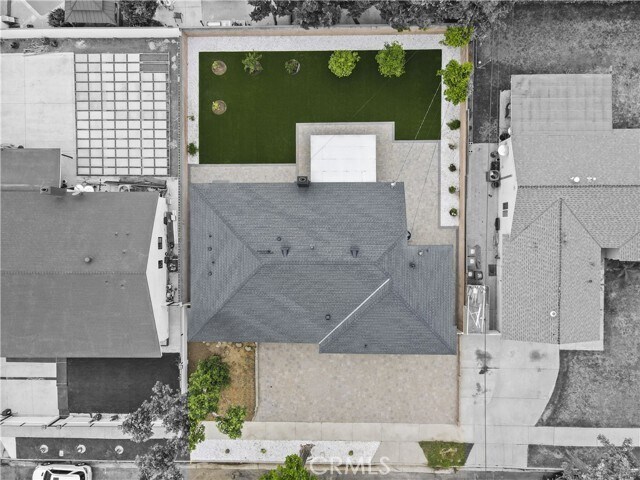 Building Photo - 18724 Frankfort St