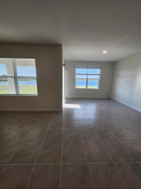 Building Photo - 1337 Daisy Fld Dr