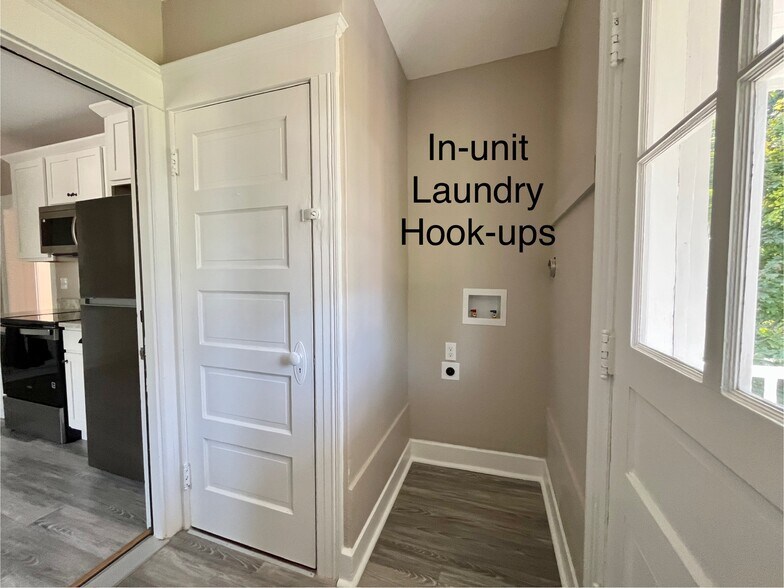 Building Photo - 86 Grove St