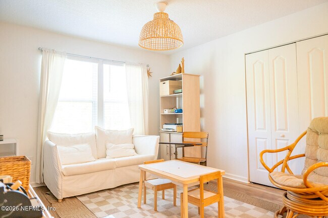 Building Photo - 271 Jarama Cir