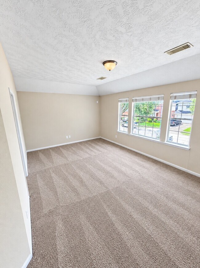 Building Photo - 17322 Brookhollow Mist Ct