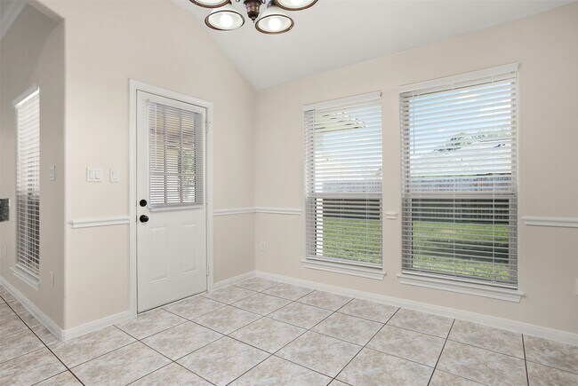 Building Photo - 3727 Clover Meadows St