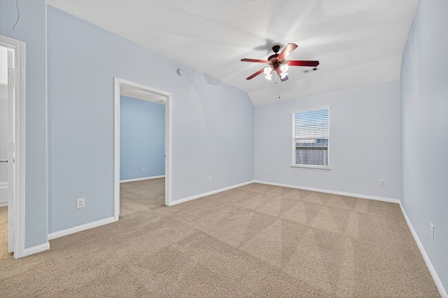 Building Photo - 13430 Barons Lake Ln