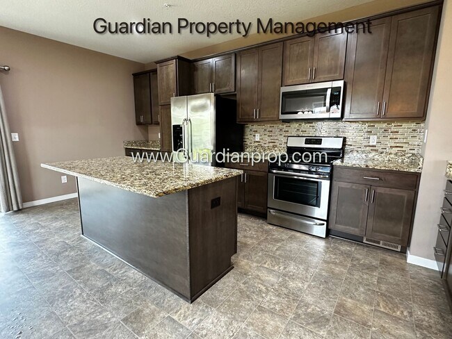 Building Photo - 11920 Emery Village Dr N