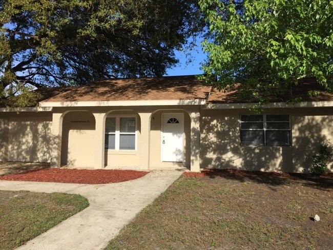 Building Photo - Beautiful 3 Bedroom 2 Bathroom, Single Family Home with 1,589 square feet under air, newly Remodeled