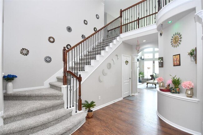 Building Photo - 6027 Opal Crest Ln