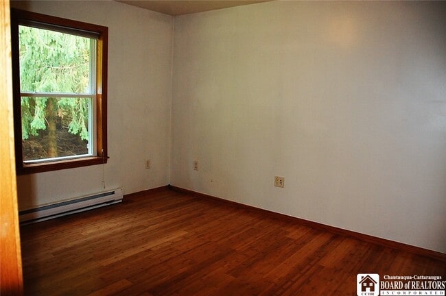 Building Photo - 2656 1/2 Horton Rd