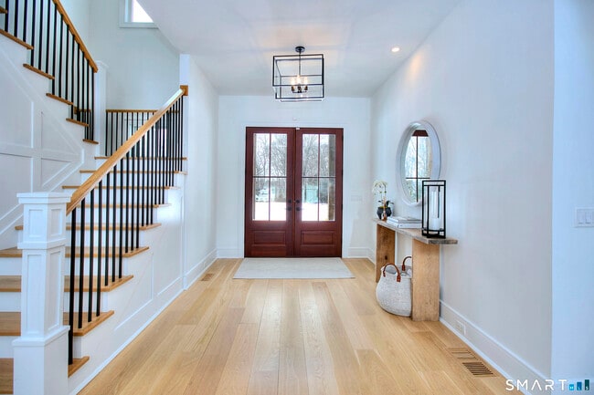 Building Photo - 32 Ridge Rd