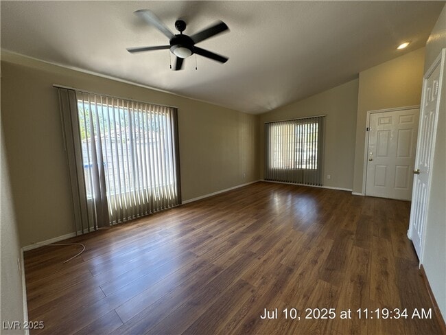 Building Photo - 45 Tanglewood Dr