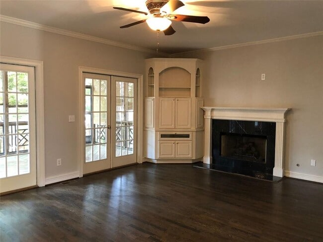 Building Photo - 2242 Lenox Walk NE