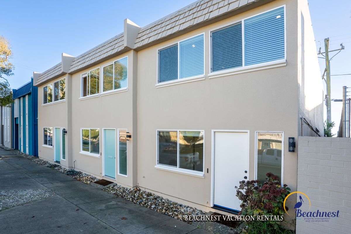 Building Photo - 112 Marina Ave