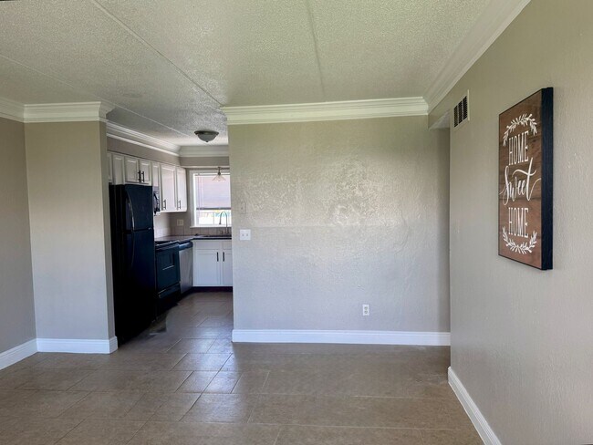 Building Photo - 2 Bed/2 Bath Condo in Mount Dora