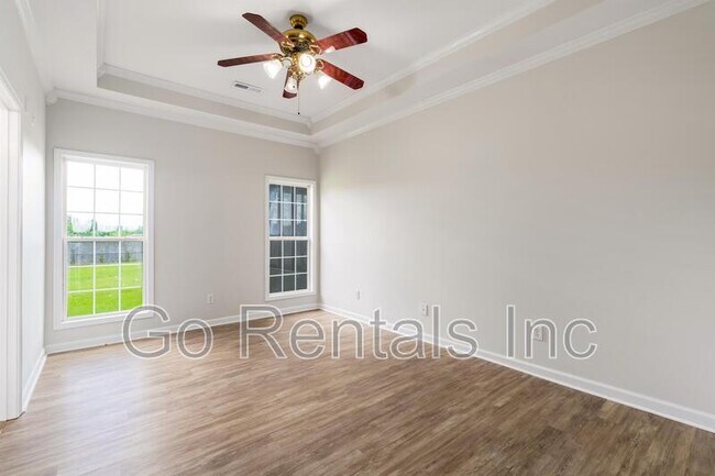 Building Photo - 117 Camden Lake Dr