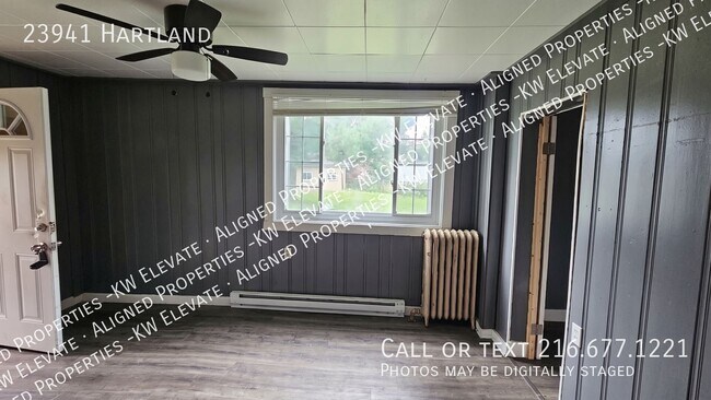 Building Photo - 23941 Hartland-