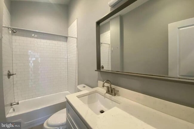 Building Photo - 1616 Spruce St