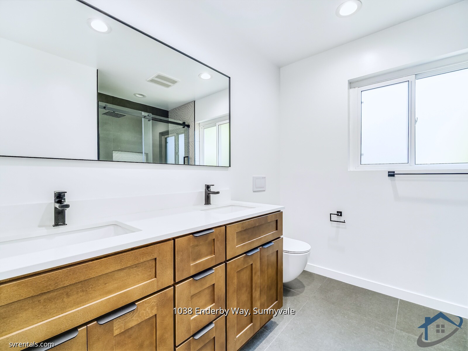 Building Photo - 1038 Enderby Way