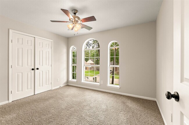 Building Photo - 71 E Sterling Pond Cir