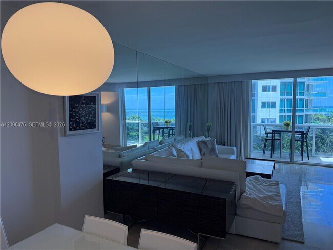 Building Photo - 10275 Collins Ave