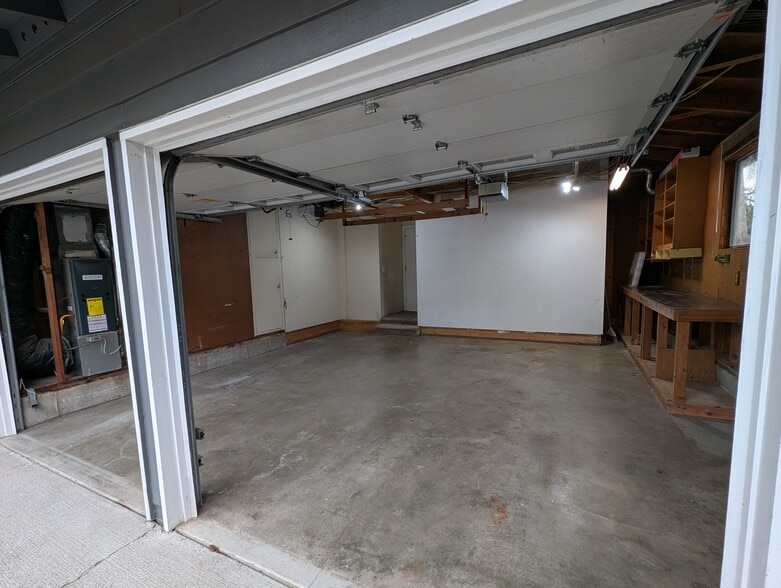 2 cars with workbench - 14105 104th Pl NE