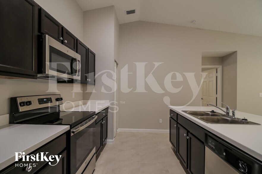 Building Photo - 1099 Braddock Ave SE