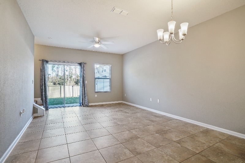 Building Photo - 727 Servia Dr