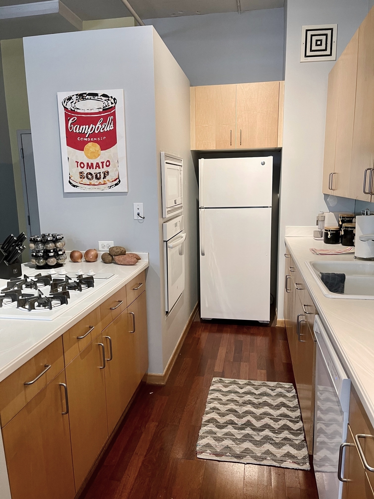 Building Photo - 130 S Canal St