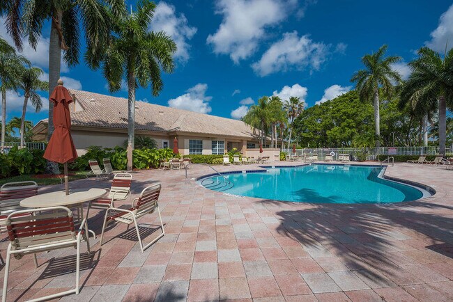 Building Photo - 1975 Oak Berry Cir