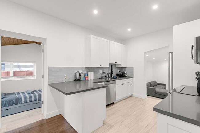 Building Photo - 443 NE 71st St