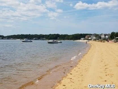 Building Photo - 599 Peconic Bay Blvd