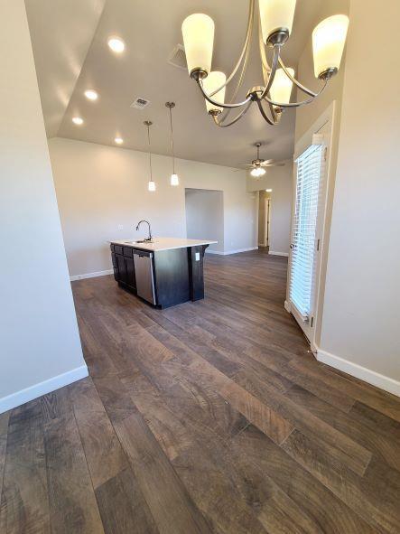 Building Photo - 8713 Thera Dr
