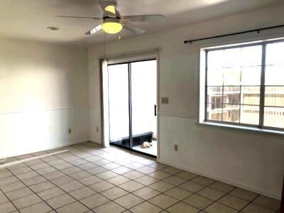 Building Photo - Central 2 Bedroom 2 Bath Home Duplex near ...
