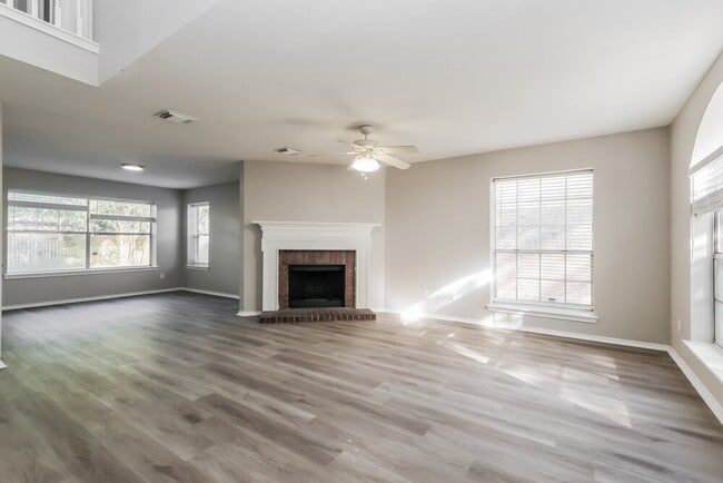 Building Photo - 16821 Kettle Creek Dr